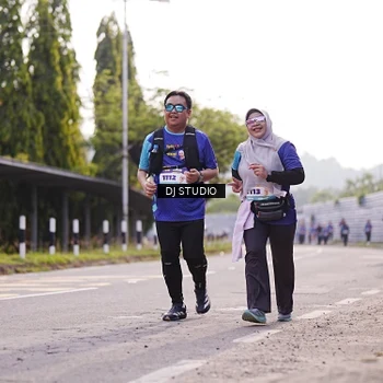 Runner Photo 8388172