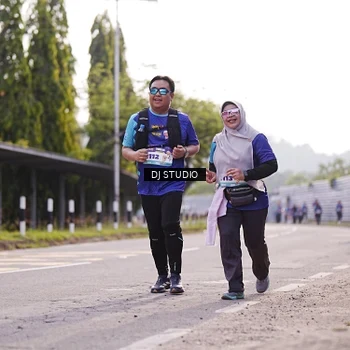 Runner Photo 8388174