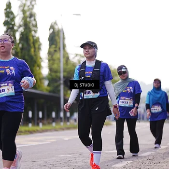 Runner Photo 8388215