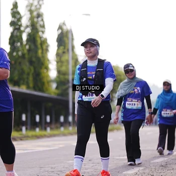 Runner Photo 8388223