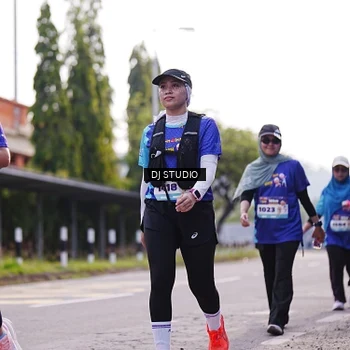 Runner Photo 8388228