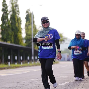 Runner Photo 8388243