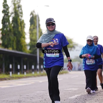 Runner Photo 8388249