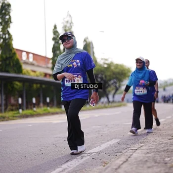 Runner Photo 8388250