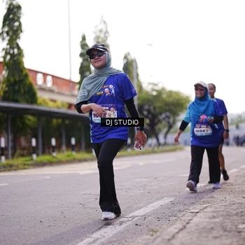 Runner Photo 8388257