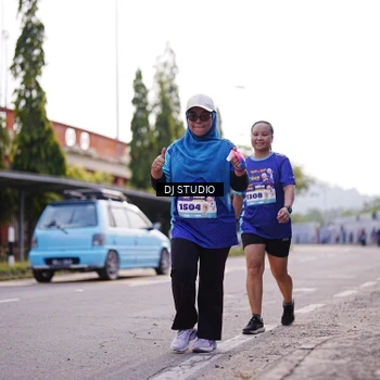 Runner Photo 8388295