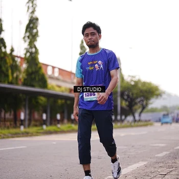 Runner Photo 8388301