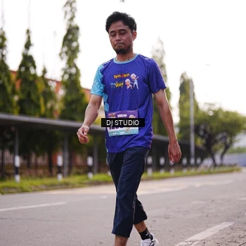 Runner Photo 8388311