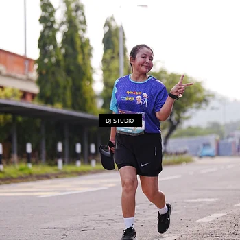 Runner Photo 8388338