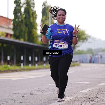 Runner Photo 8388352