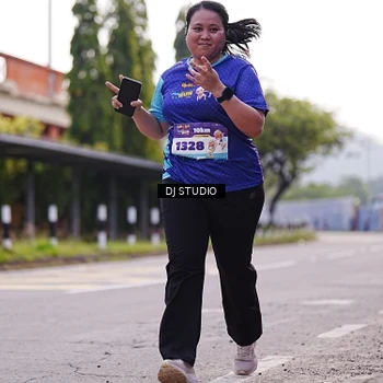 Runner Photo 8388358