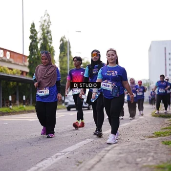 Runner Photo 8388375