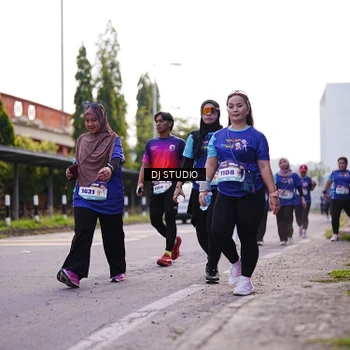 Runner Photo 8388380