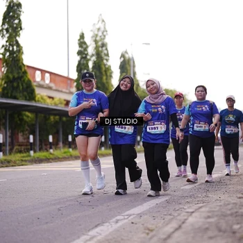 Runner Photo 8388399