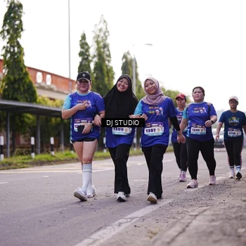 Runner Photo 8388404