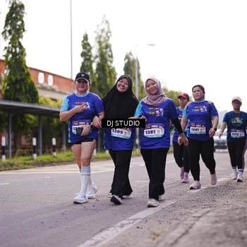 Runner Photo 8388405