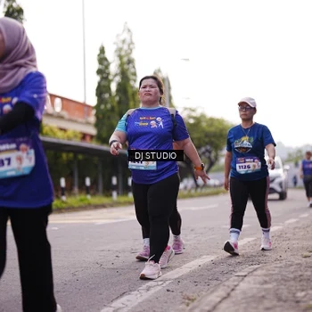 Runner Photo 8388415