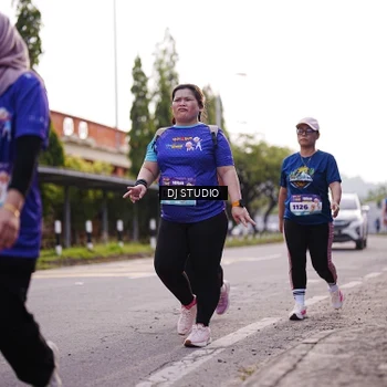 Runner Photo 8388418