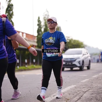 Runner Photo 8388430