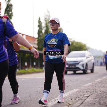 Runner Photo 8388432