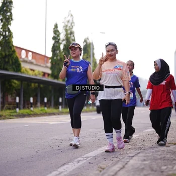 Runner Photo 8388442