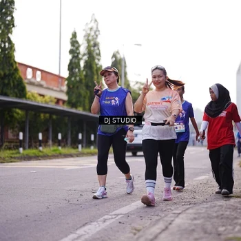 Runner Photo 8388445