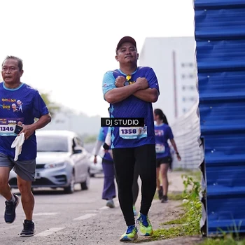 Runner Photo 8388481