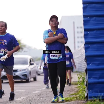 Runner Photo 8388484