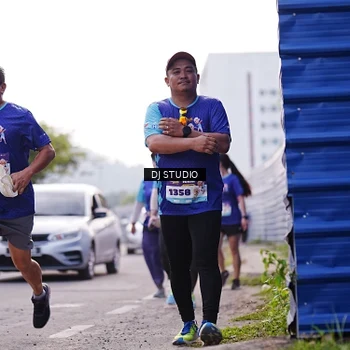 Runner Photo 8388486