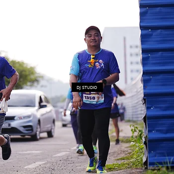 Runner Photo 8388491
