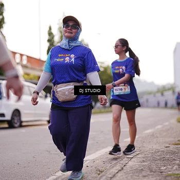 Runner Photo 8388541