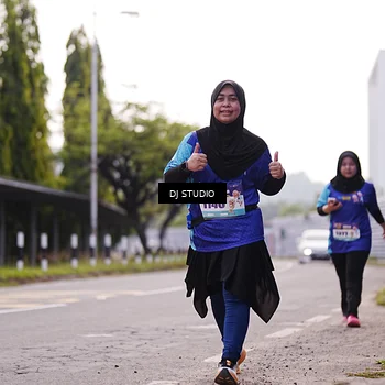 Runner Photo 8388588
