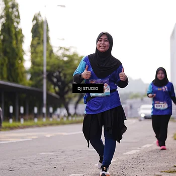 Runner Photo 8388593