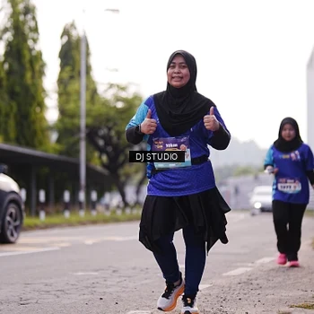 Runner Photo 8388597