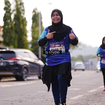 Runner Photo 8388606