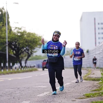 Runner Photo 8388640