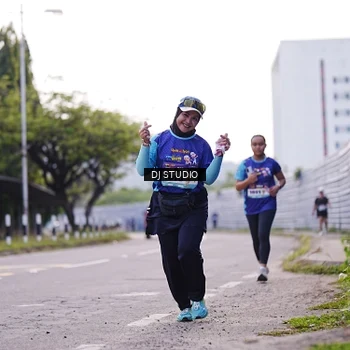 Runner Photo 8388643