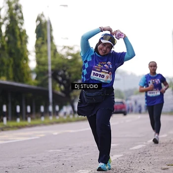 Runner Photo 8388659