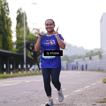 Runner Photo 8388675
