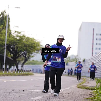 Runner Photo 8388708