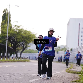 Runner Photo 8388711