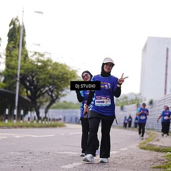 Runner Photo 8388712