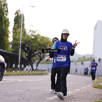 Runner Photo 8388724