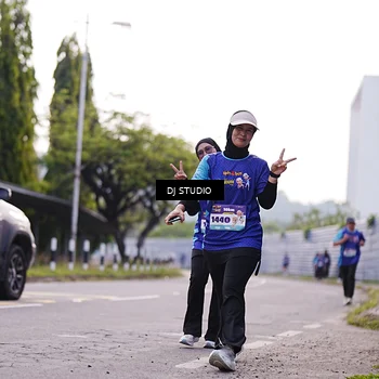 Runner Photo 8388725