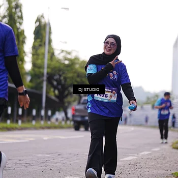 Runner Photo 8388743