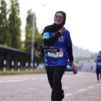 Runner Photo 8388746
