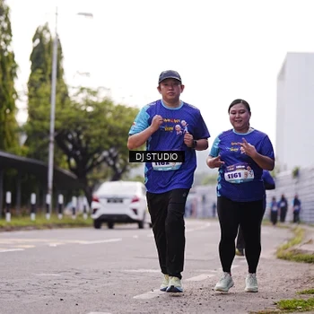 Runner Photo 8388751