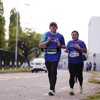 Runner Photo 8388753