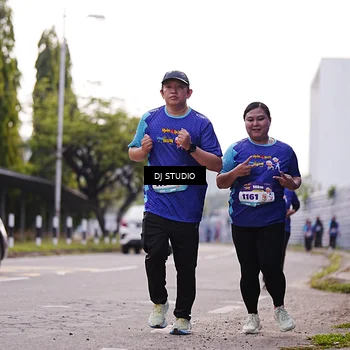Runner Photo 8388756