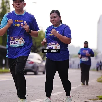 Runner Photo 8388800